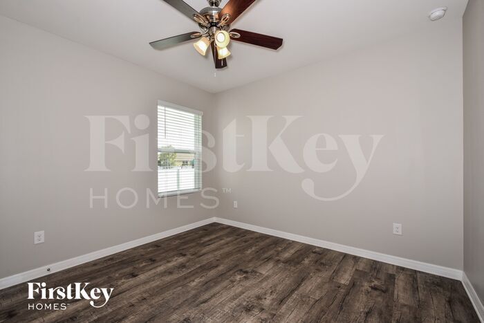 Building Photo - 1912 NW 15th Terrace