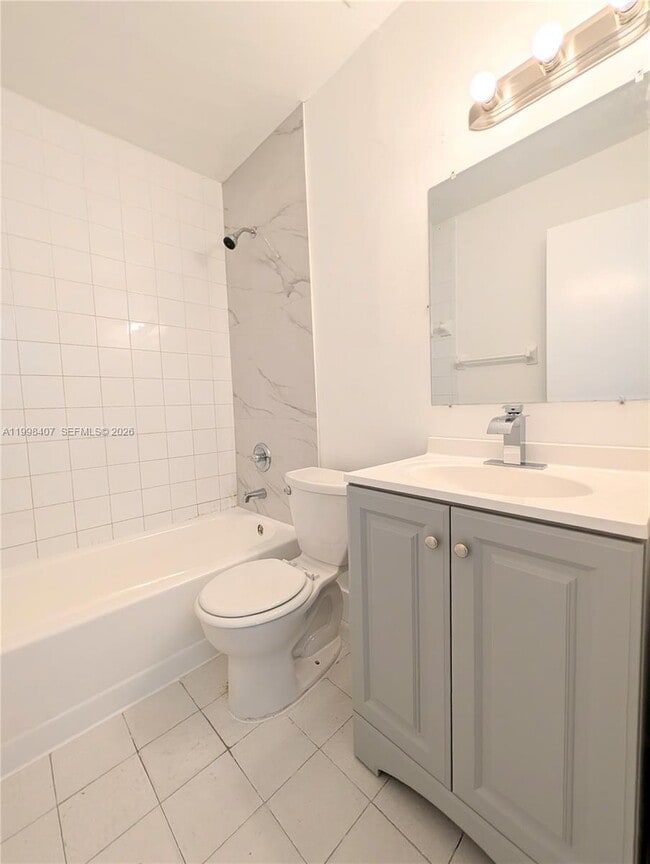 Building Photo - 58 SW 14th Terrace