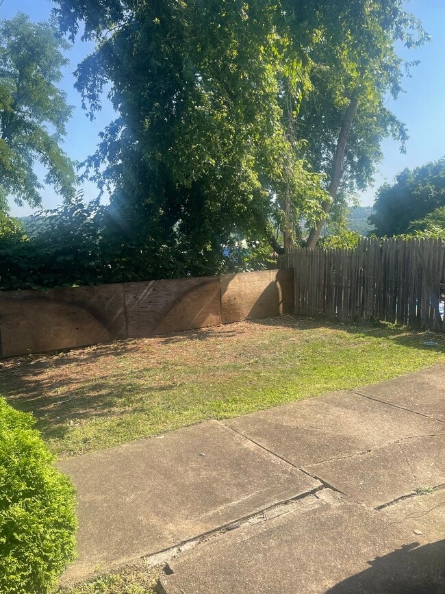 Building Photo - COMING SOON! This is a Lease-to-Own – Not ...