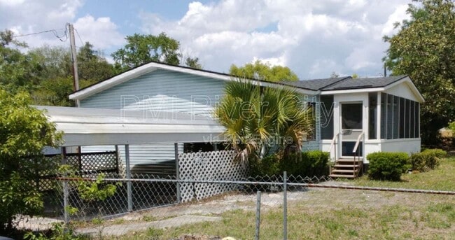 Building Photo - 12556 Palmetto St