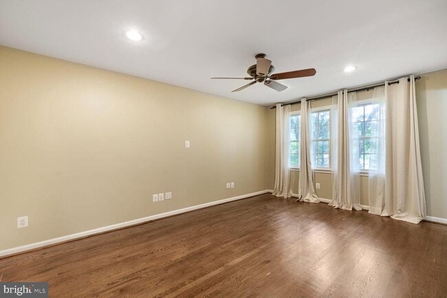 Building Photo - 1311 Capulet Ct