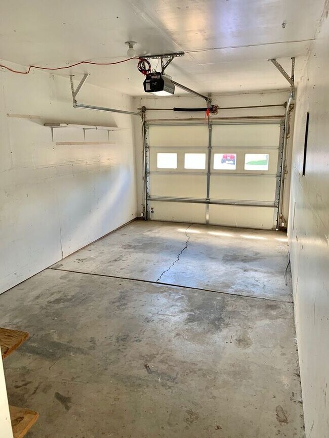 Building Photo - Spacious 2 Bed/1.5 Bath Duplex in West Loveland