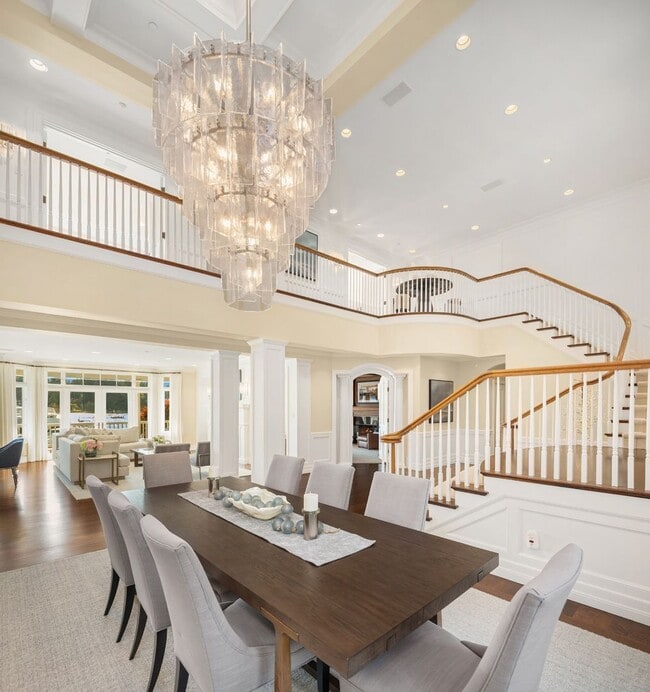 Building Photo - 5bd/5.5ba Yarrow Point Home