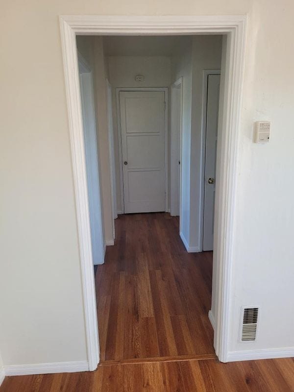 Building Photo - 966 Holly St