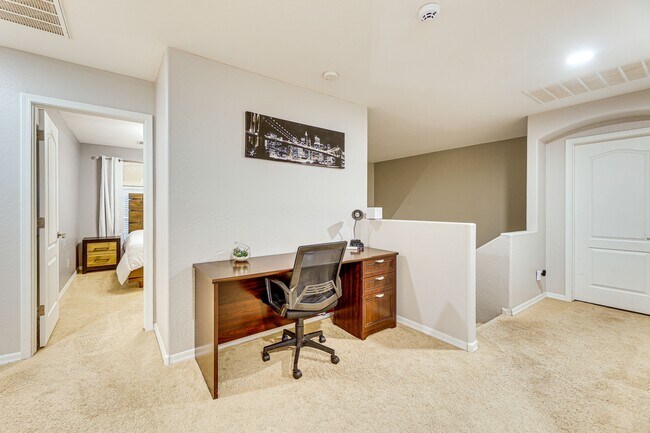 Building Photo - 3552 N Excalibur Pl