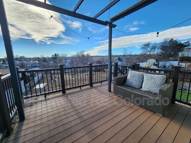 Building Photo - 986 Croke Dr