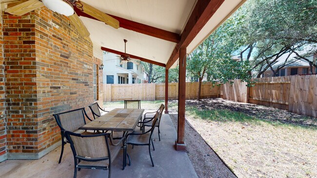 Building Photo - 15224 Calaveras Dr