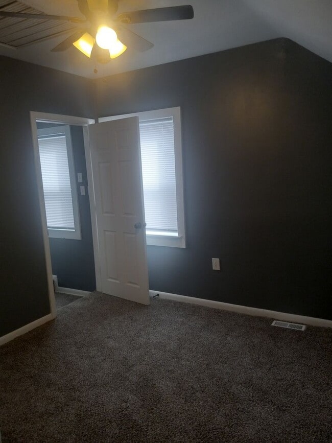 Building Photo - Section 8 Ready: 4-Bedroom 2-Bathroom