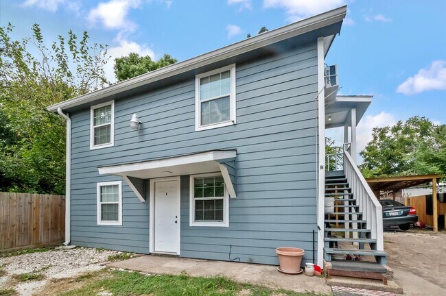 Building Photo - 412 Randall St