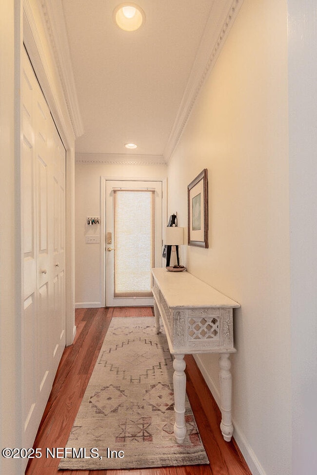 Building Photo - 214 Hopkins St