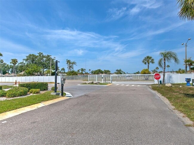 Building Photo - 4313 Tahitian Gardens Cir