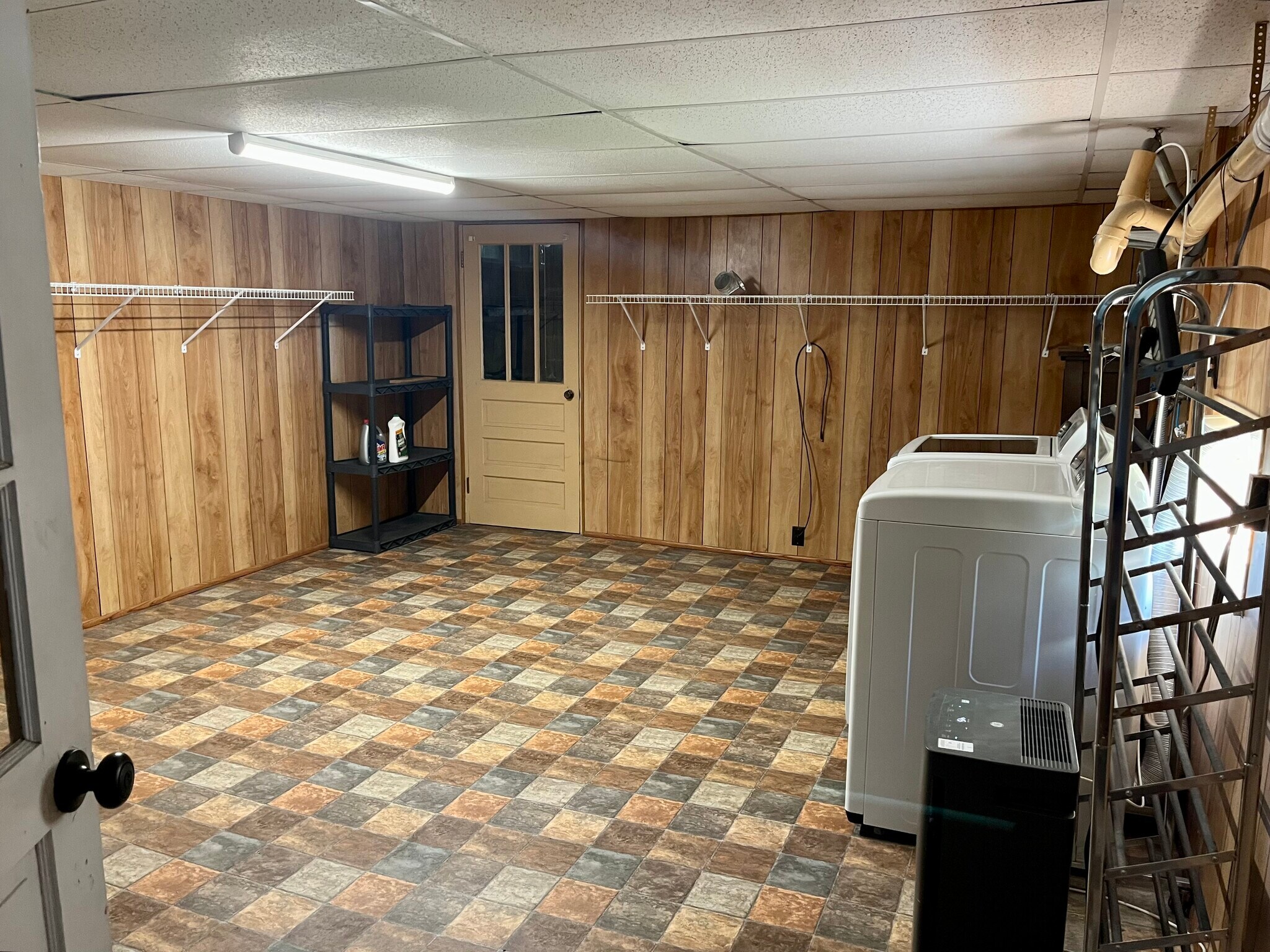 Laundry & Storage - 2108 Valley Ln