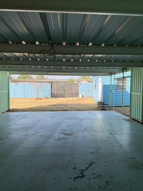 Building Photo - 2503 Custer Ave