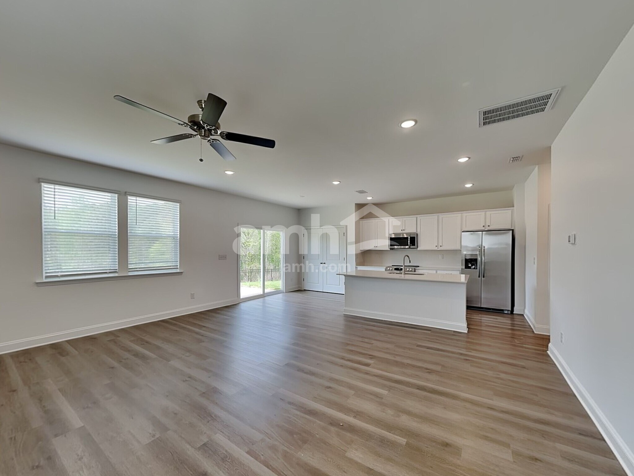 Building Photo - 1007 Guildcrest Ct