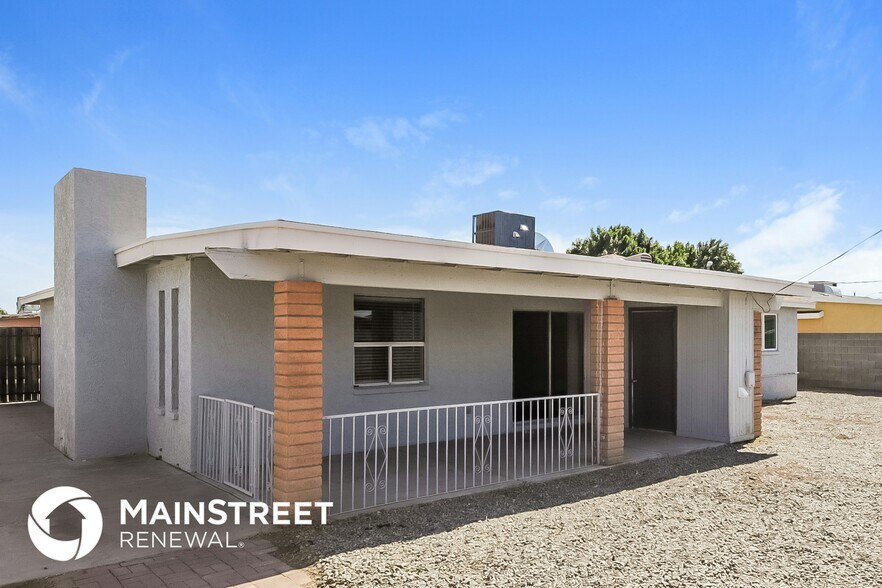 Building Photo - 4714 N 49th Dr