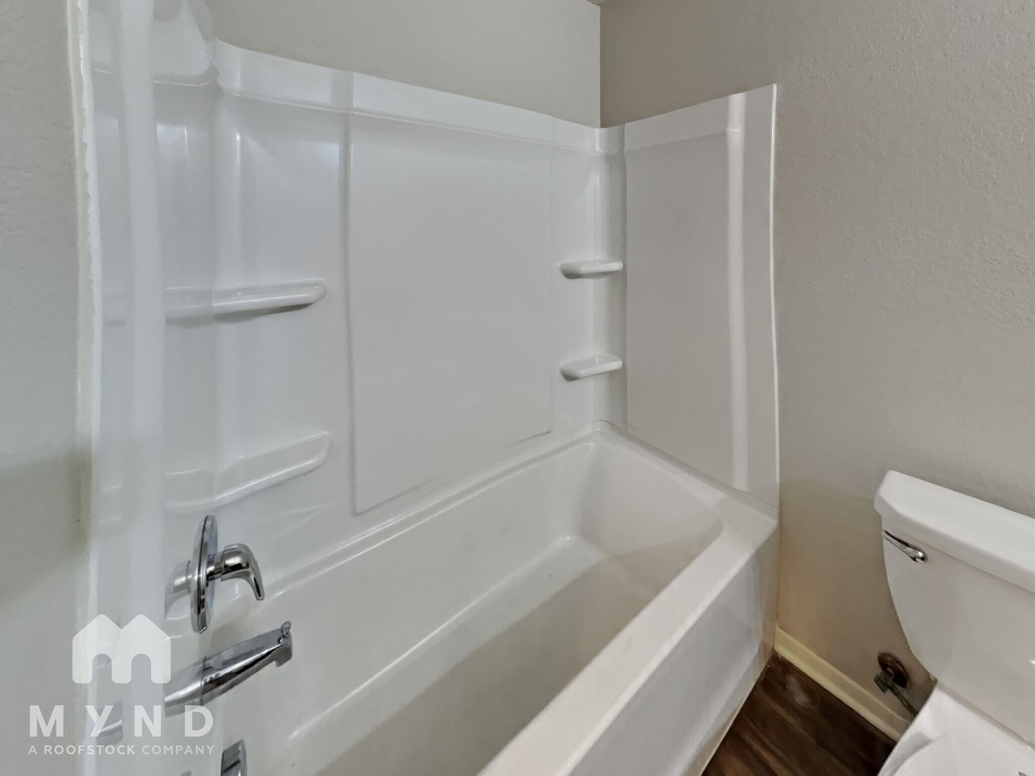 Building Photo - 9176 Pleasant Valley Dr