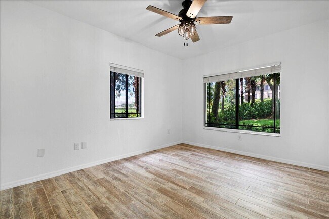Building Photo - 3023 Alcazar Pl