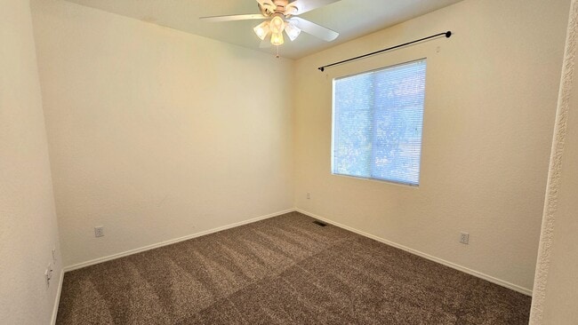 Building Photo - 3263 Apogee View