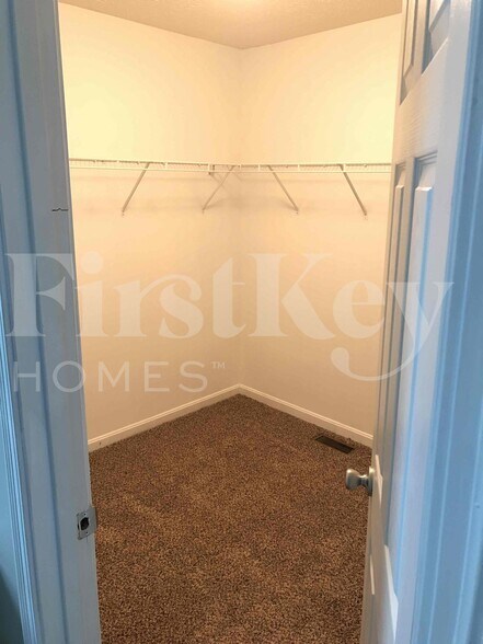 Building Photo - 103 Sydneys Ct