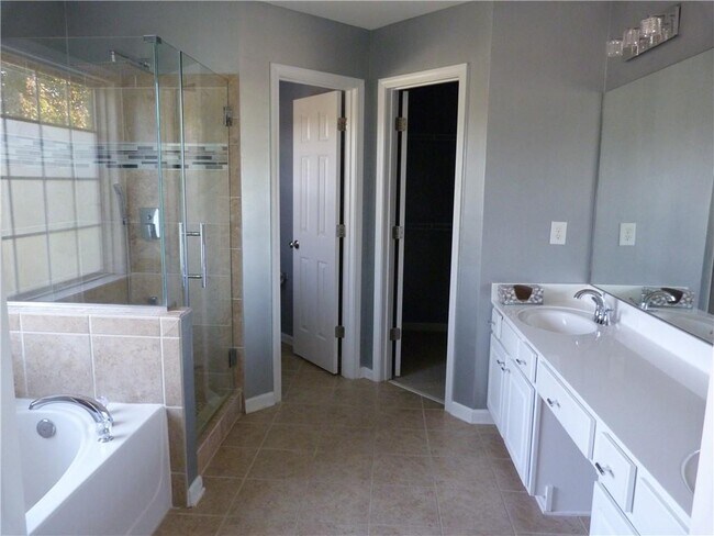 Building Photo - 2091 Deptford Dr