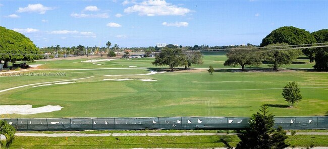 Primary Photo - 1701 Buchanan St