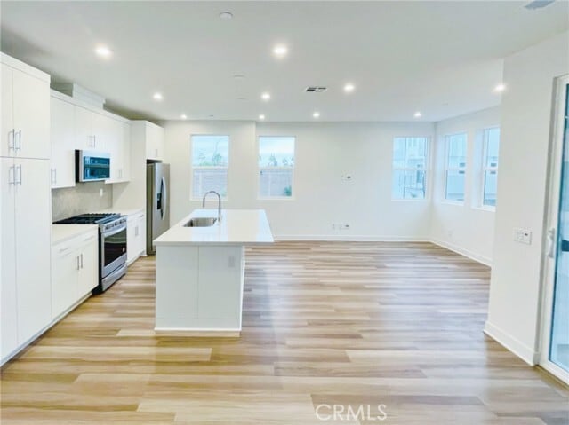 Building Photo - 1618 W Cara Dr