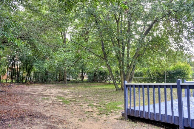 Building Photo - 531 Tubman St