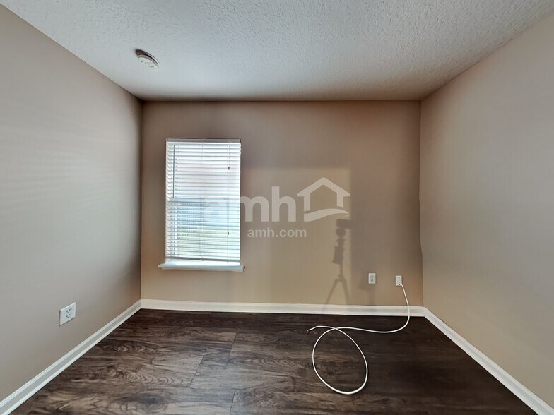 Building Photo - 12618 Wooded Bluff Ct