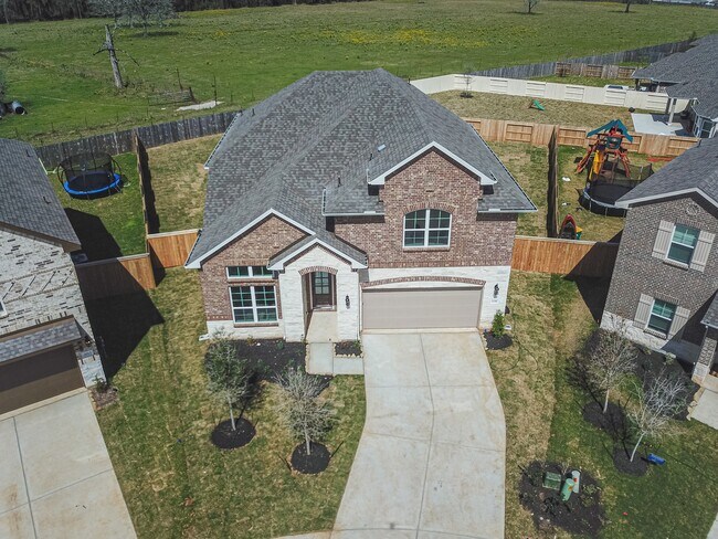 Building Photo - 2016 Woodland Park Ct