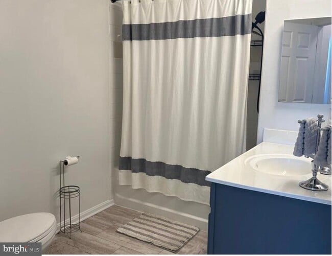 Building Photo - 2465 Army Navy Dr