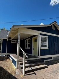 Building Photo - 830 NW Ogden Ave