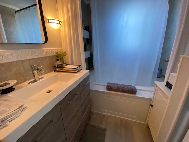 Building Photo - 245-29 76th Ave