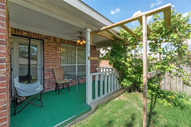 Building Photo - 2812 Hilcroft Ave