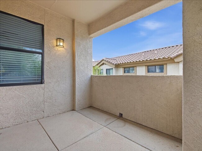 Building Photo - Charming 1 Bed / 1 Bath with Resort-Style Amenities!