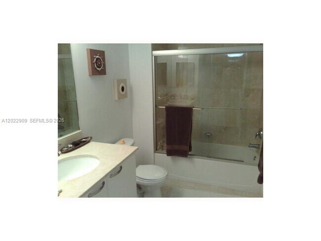 Building Photo - 2101 Brickell Ave