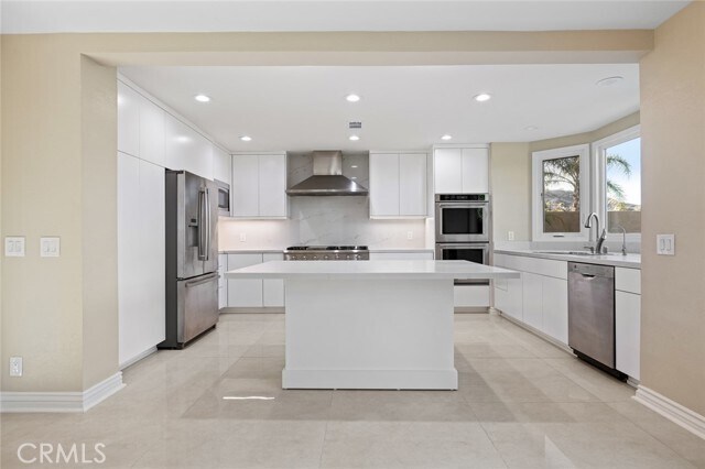 Building Photo - 24675 Vista Cerritos