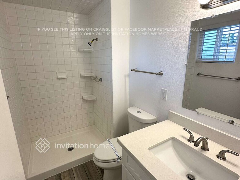 Building Photo - 3459 E Friess Dr