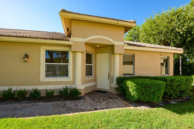 Building Photo - 7033 Willow Pine Way