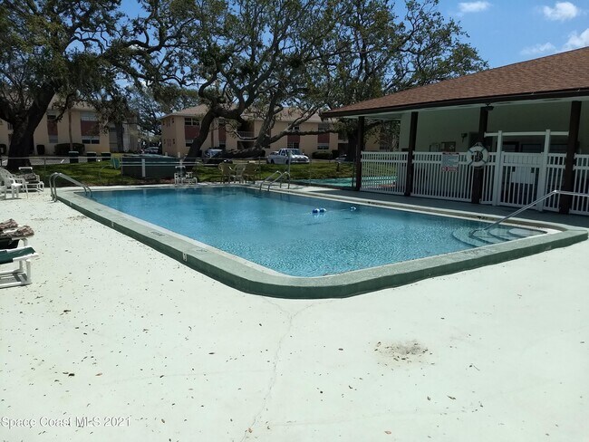 Building Photo - 3135 Shady Dell Ln