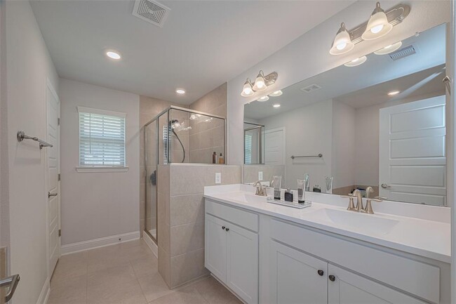 Building Photo - 5323 Vermilion Ct