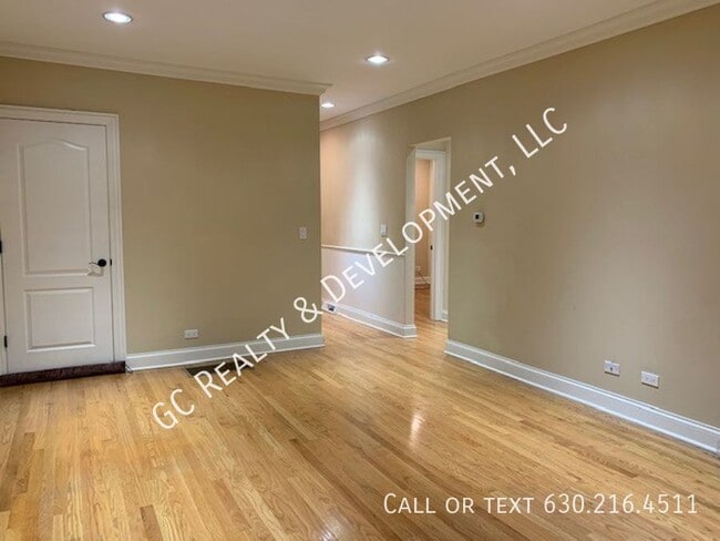 Building Photo - 1460 Whitcomb Ave