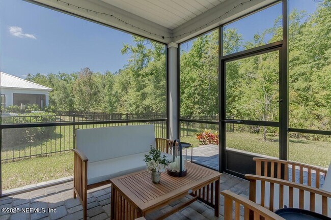 Building Photo - 348 Clifton Bay Lp