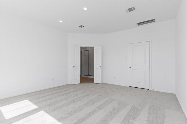 Building Photo - 27531 Sunterra Village Dr