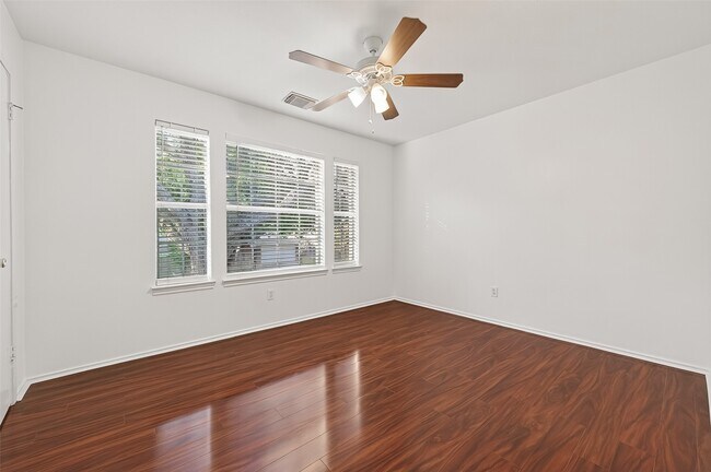 Building Photo - 8411 Tamayo Dr