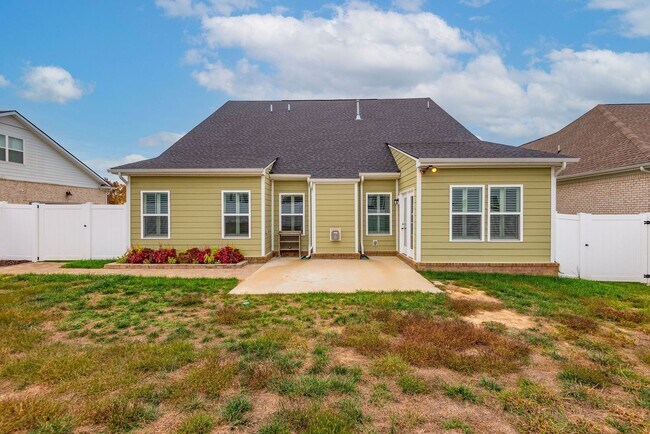 Building Photo - Walton's Grove of Mt. Juliet (2020 build)