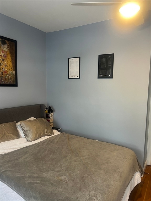 Building Photo - 148 W Foster St