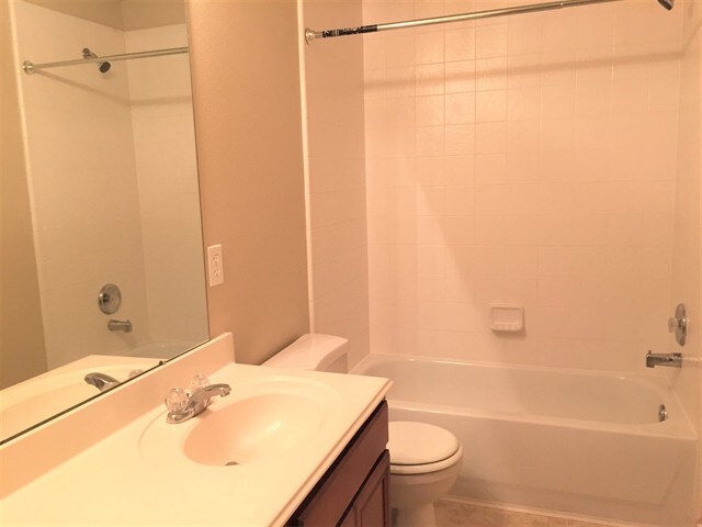 Building Photo - 17022 Sperry Landing Dr