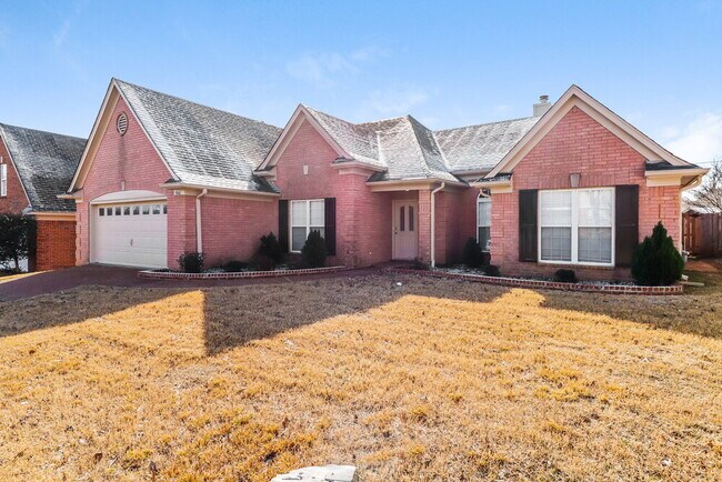 Building Photo - 9245 Tamhaven Dr