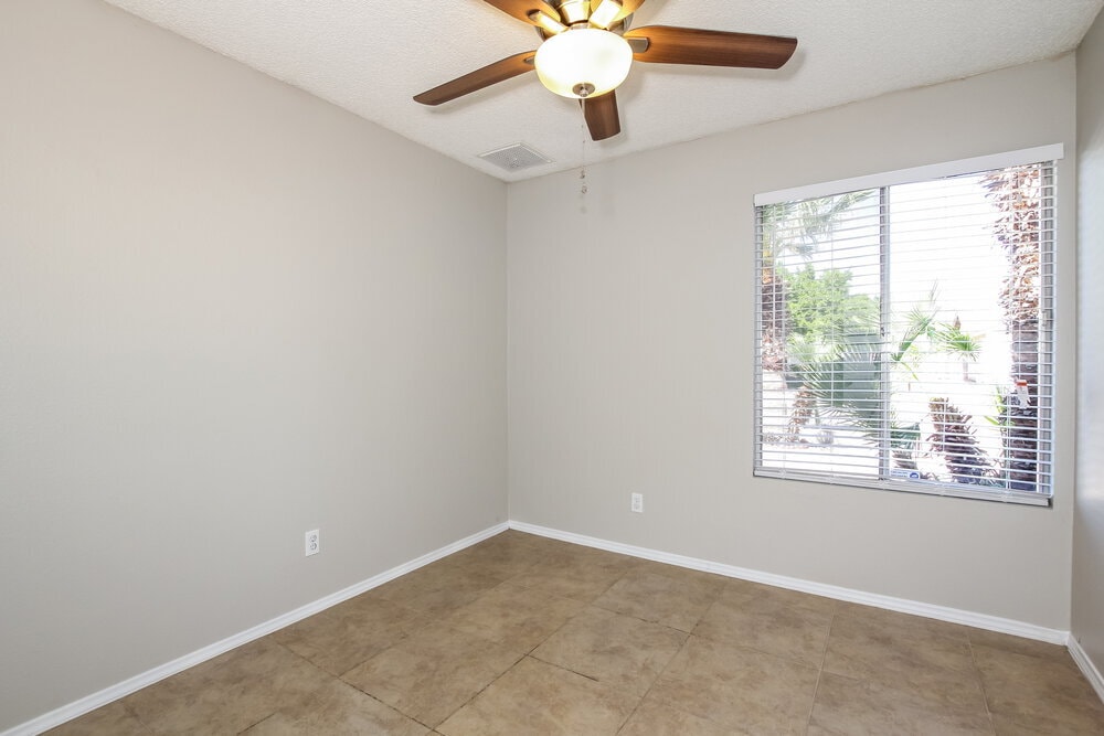 Building Photo - 5523 W Villa Maria Dr