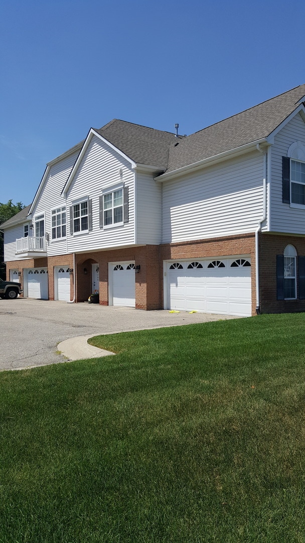 Building Photo - COMING SOON!! BEAUTIFUL 2 BEDROOM 2 BATH CONDO!